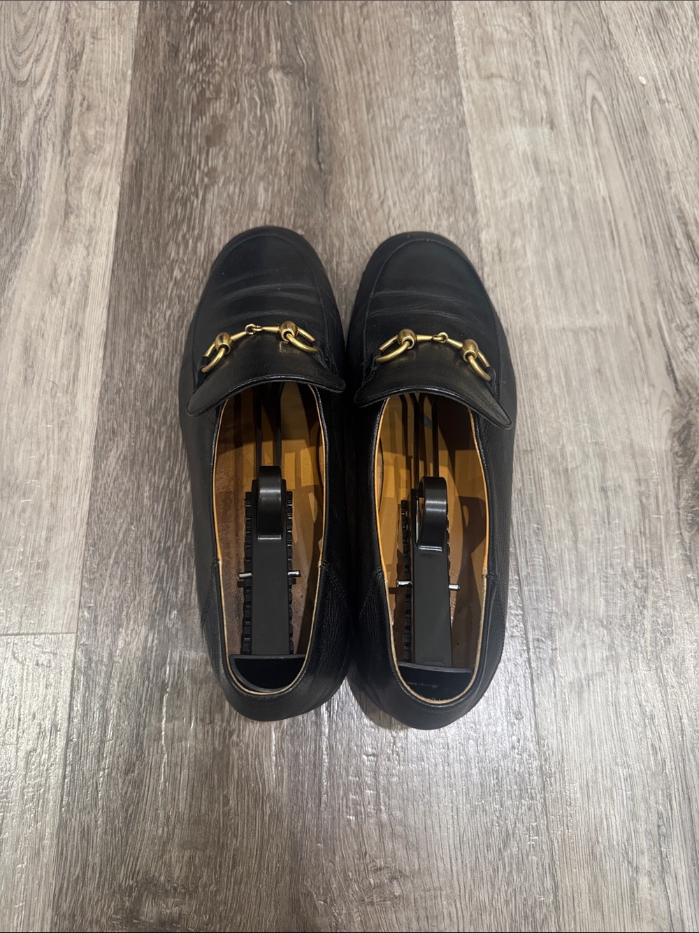 Gucci Black Leather Women's Horsebit Loafers with Gold Hardware - Picture 3 of 7
